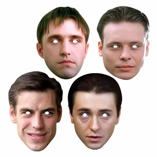 Кино и сериалы — картонные маски